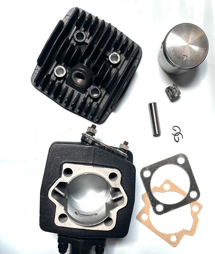 Black low hole - black, cylinder